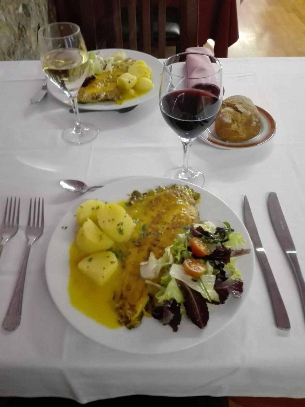 Hotel Royal Llanera  エクステリア 写真